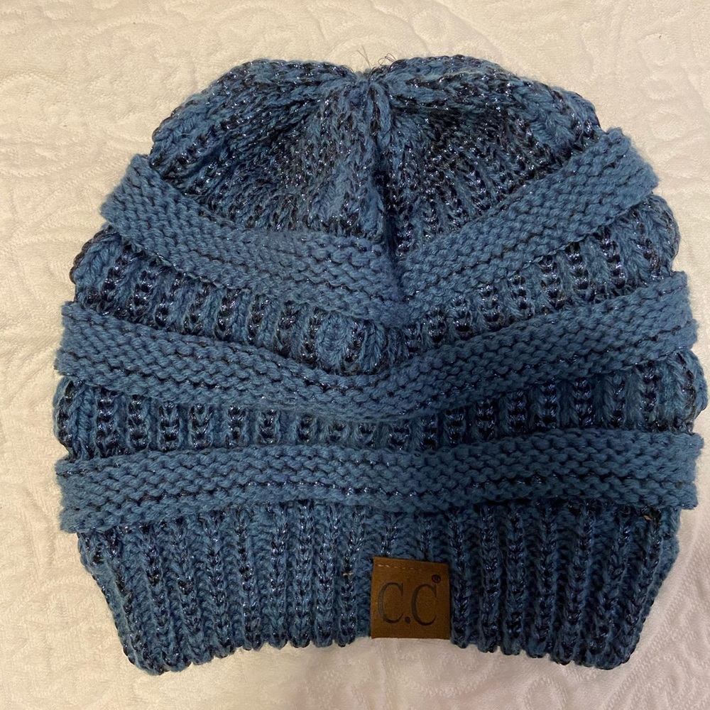 CC beanie blue
